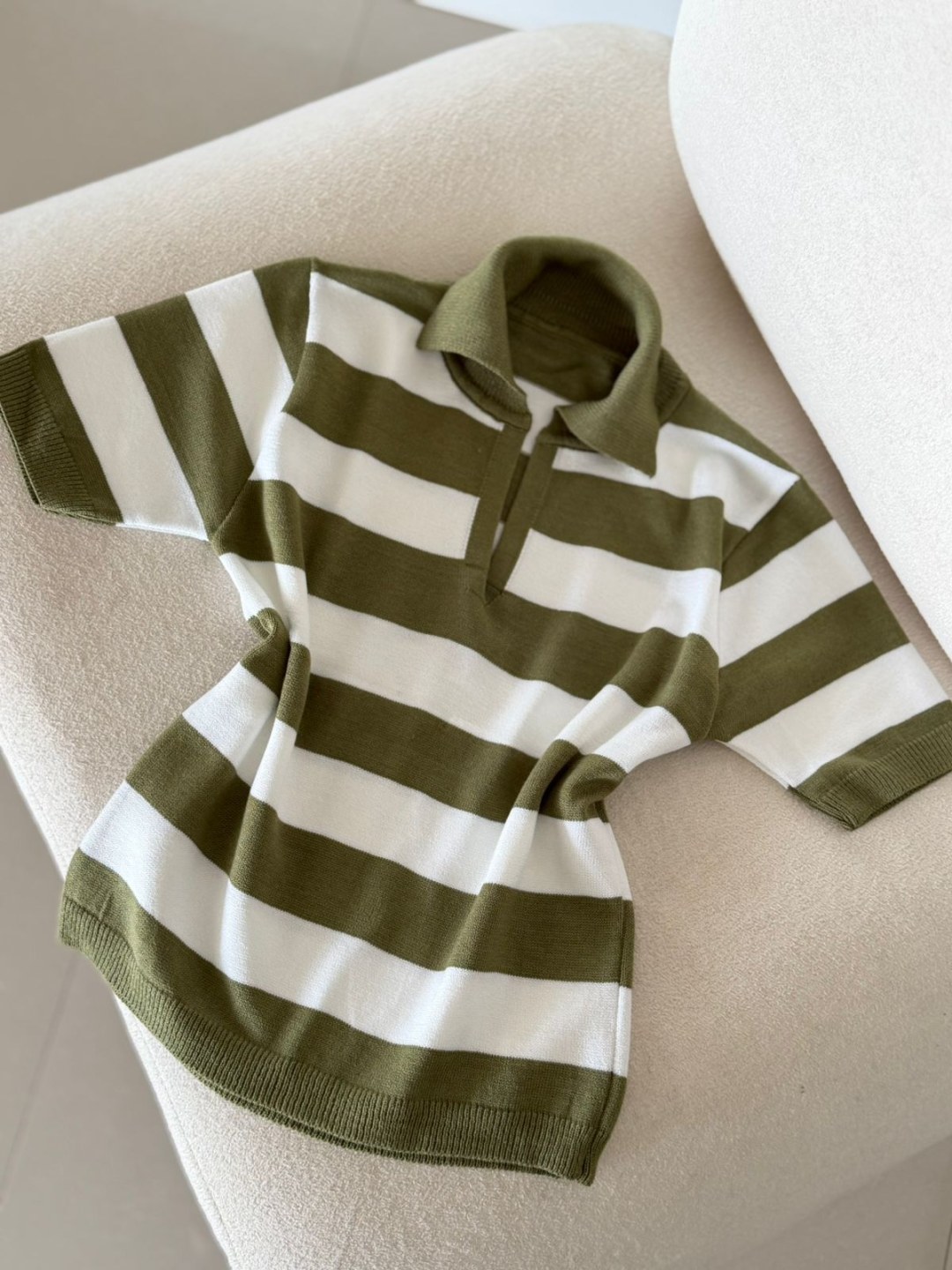 Polo Inspiração ZARA VERDE COM BRANCO